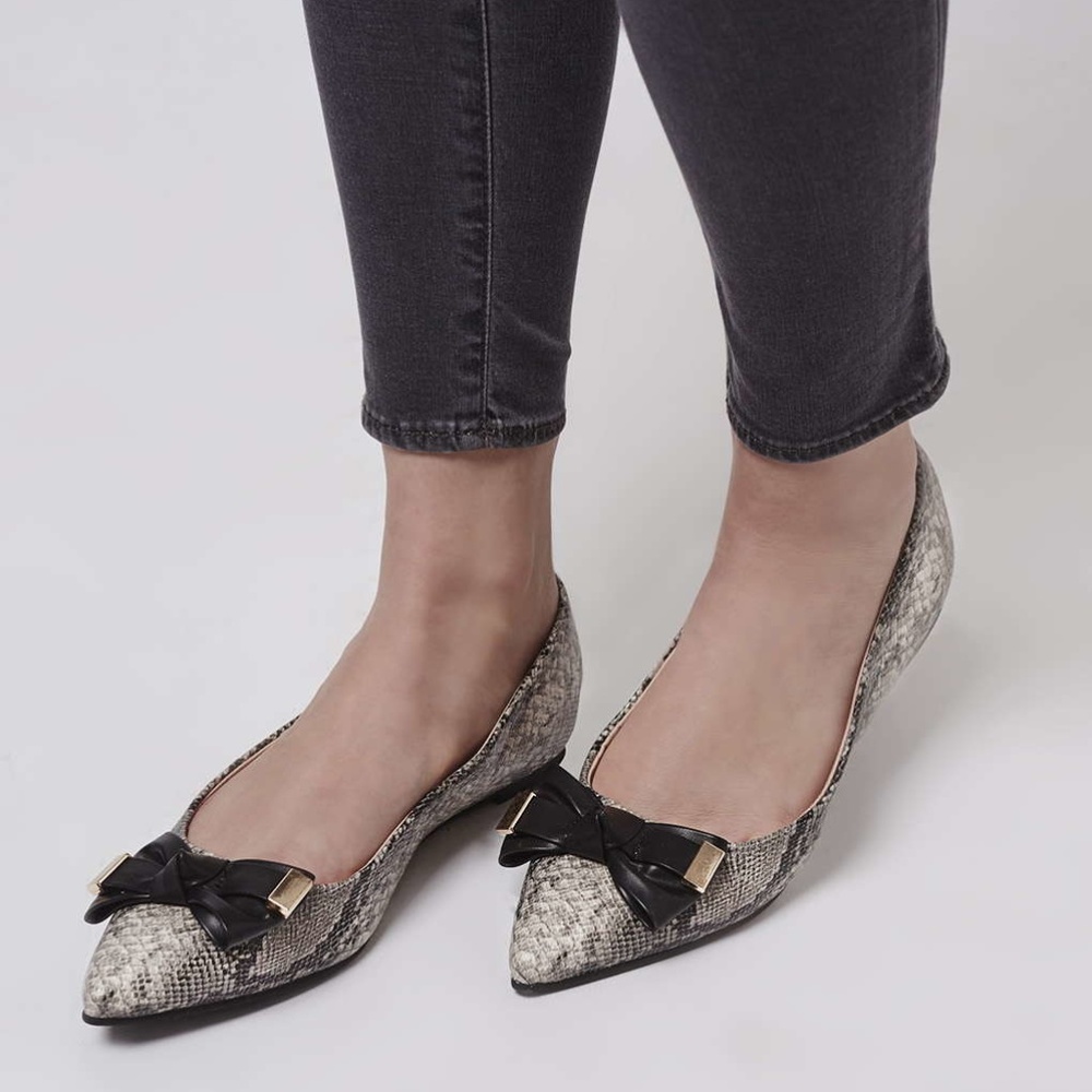 TOPSHOP Bow Point Slippers